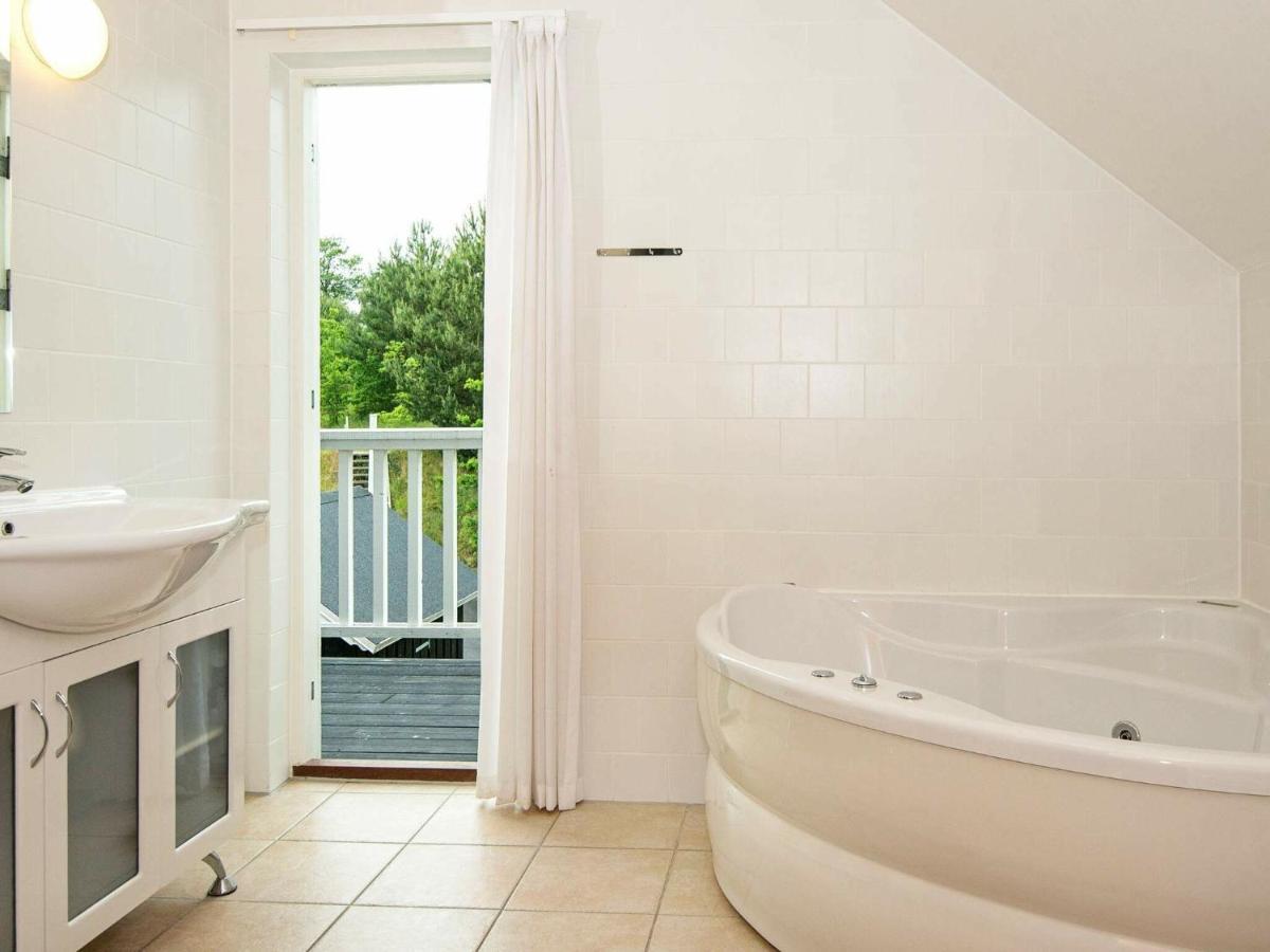 8 Person Holiday Home In Gjern Extérieur photo